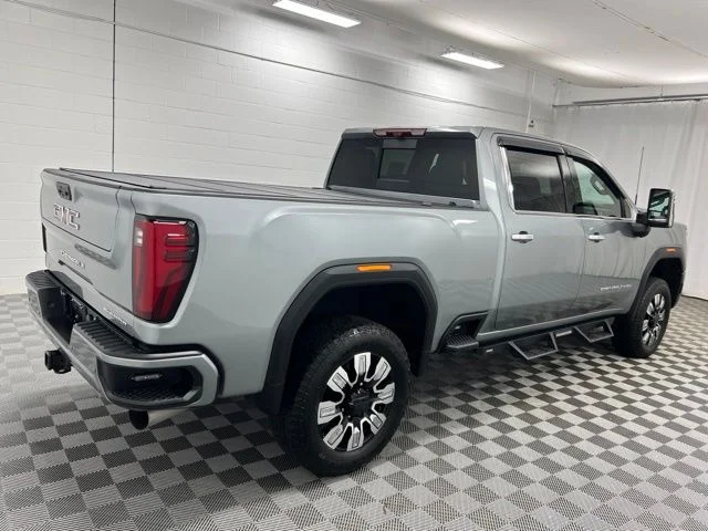 Used 2024 Silver GMC Denali image 5