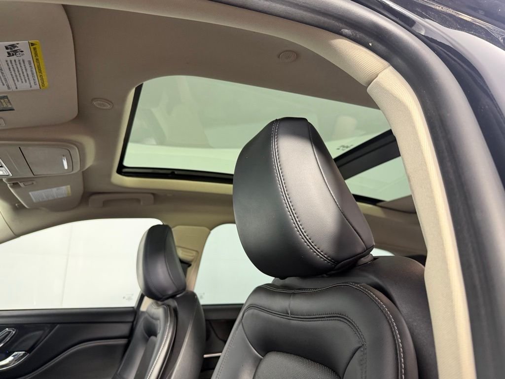 Used 2024 Black Metallic Lincoln Grand Touring image 20