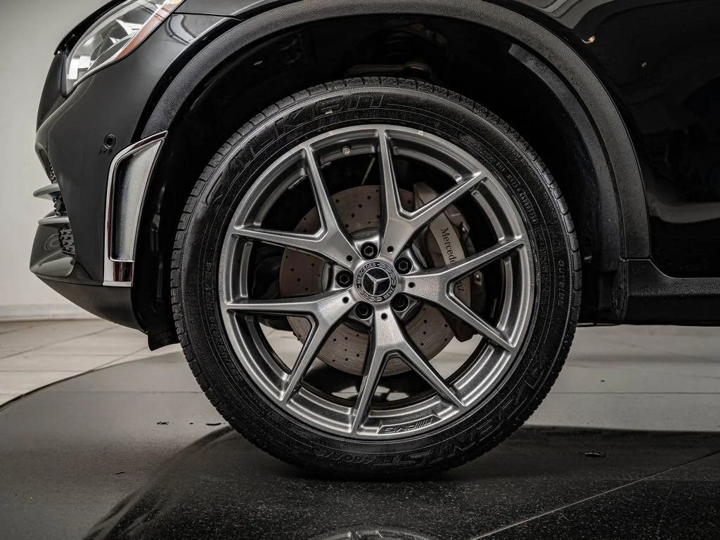 Used 2022 Black Mercedes-Benz GLC 300 image 10