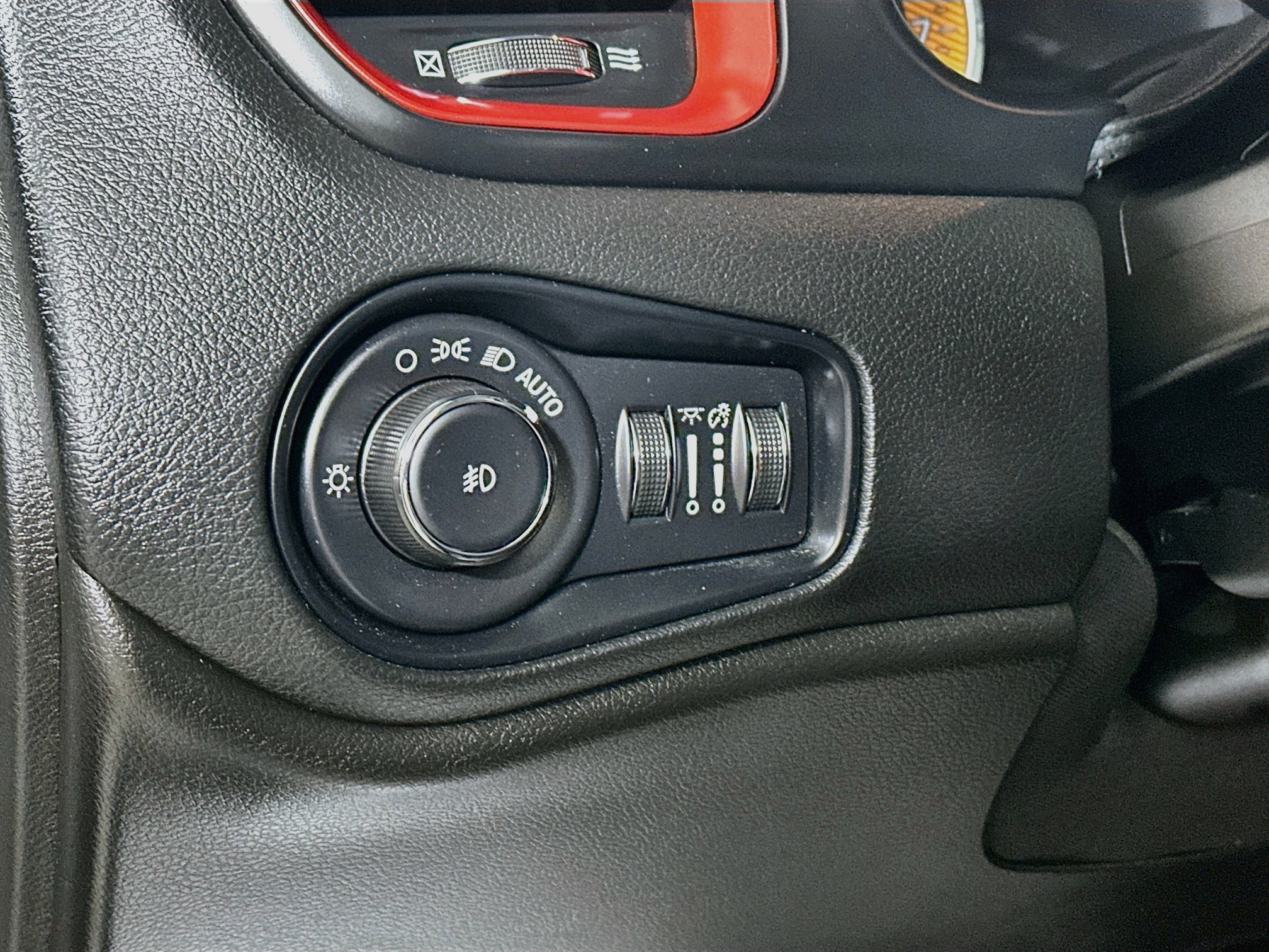 Used 2022 Graphite Gray Jeep Trailhawk image 11