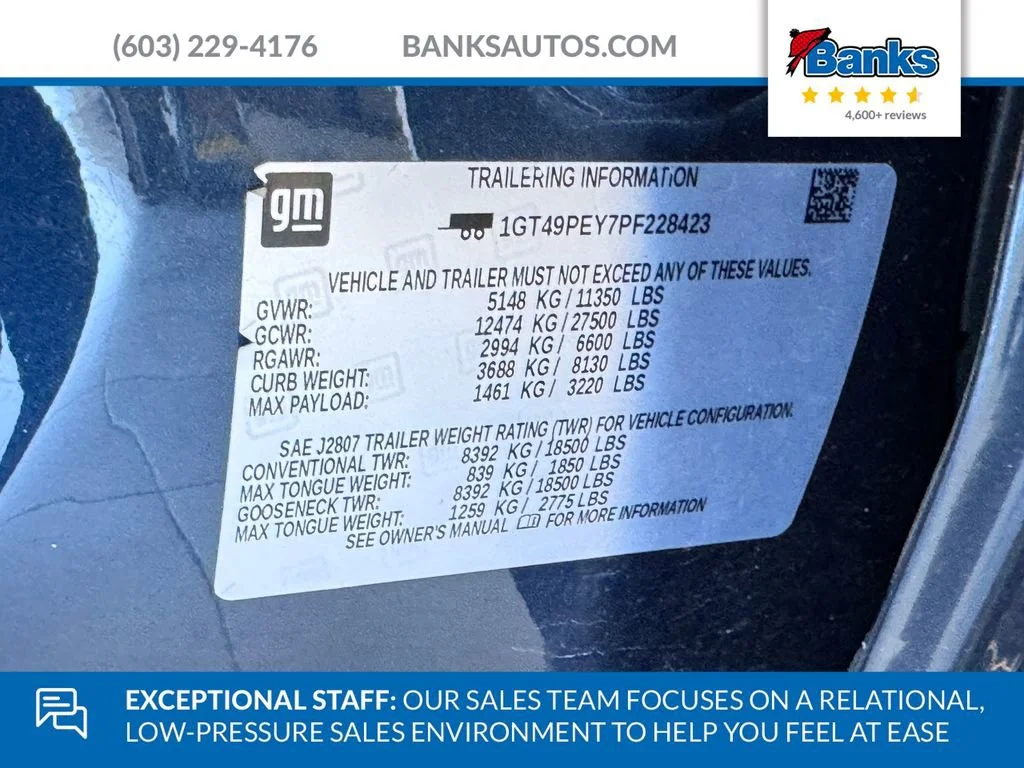Used 2023 Pacific Blue Metallic GMC AT4 image 9