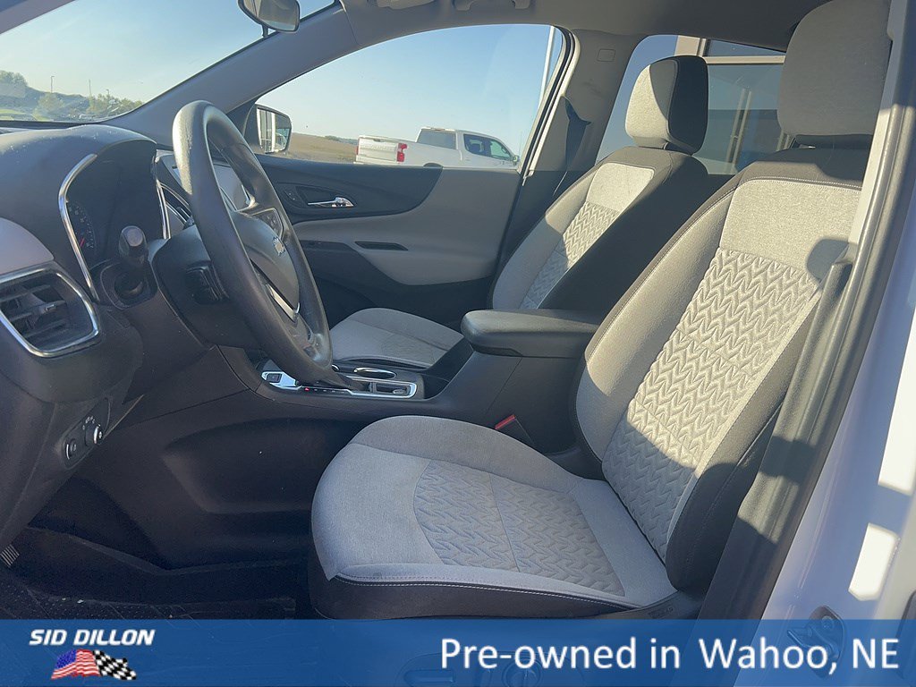 Used 2024 Summit White Chevrolet LS image 9