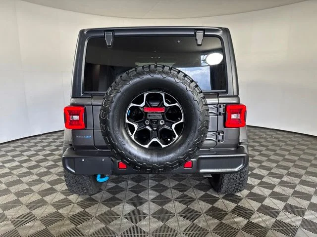 Used 2022 Granite Crystal Metallic Clearcoat Jeep Unlimited Rubicon 4xe image 18