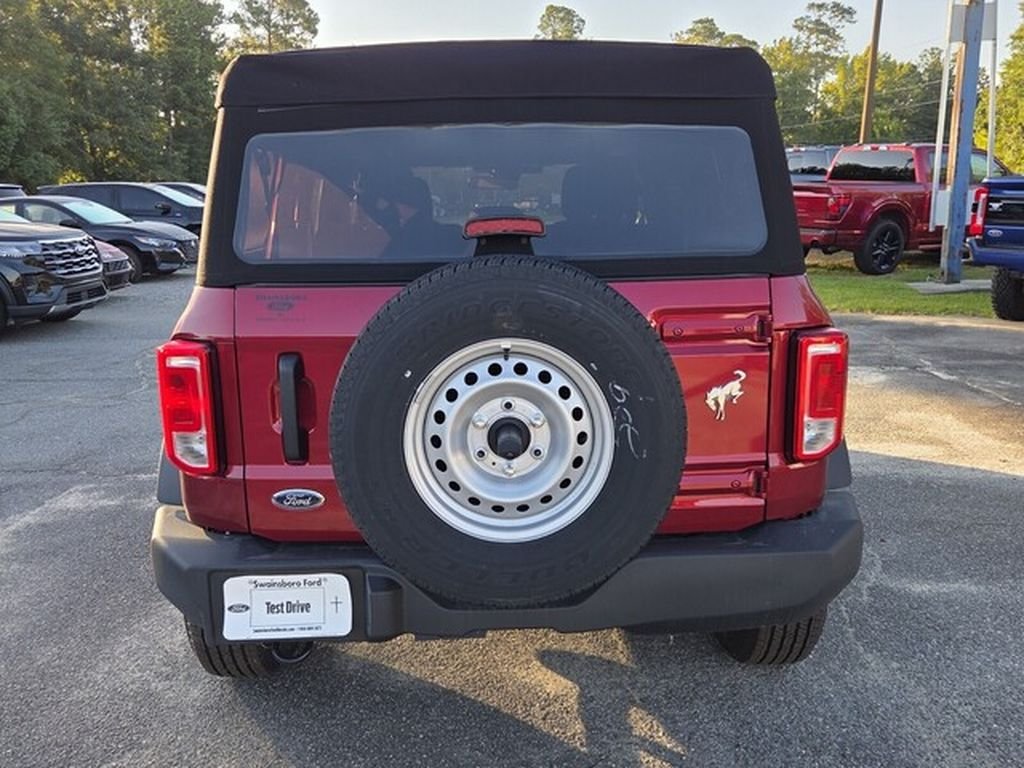 New 2025 Ruby Red Metallic Tinted Clearcoat Ford Base image 11