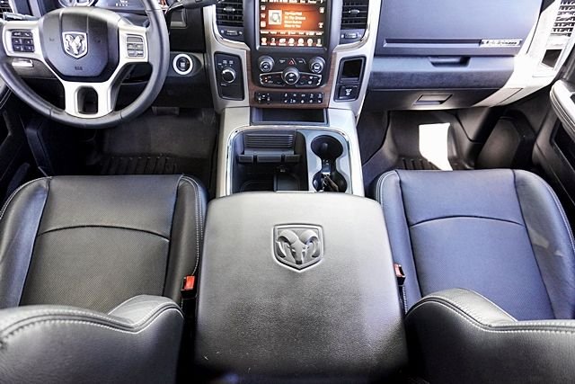 Used 2017 Silver Ram Laramie image 32