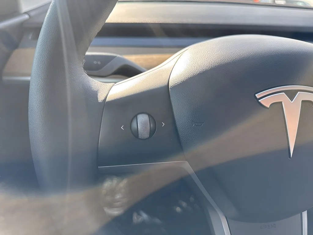 Used 2021 Blue Tesla Long Range image 14