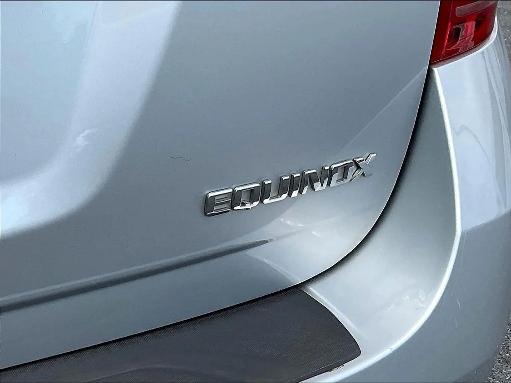 Used 2016 Silver Ice Metallic Chevrolet LS image 24