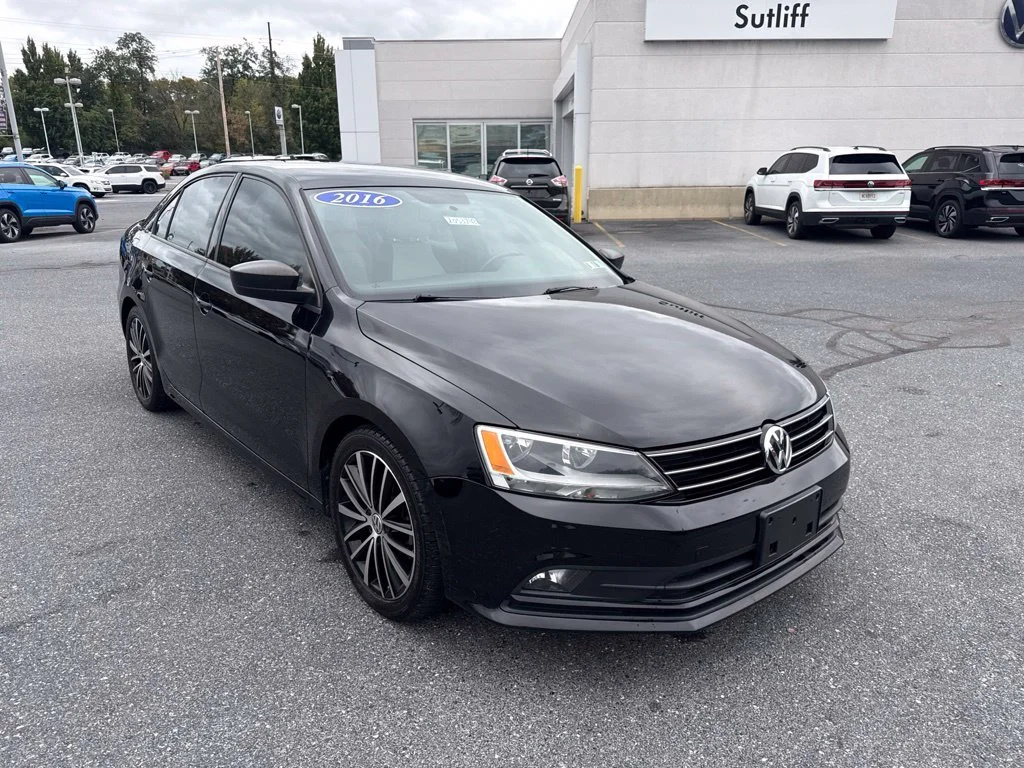 Used 2016 Black Uni Volkswagen 1.8T Sport image 2