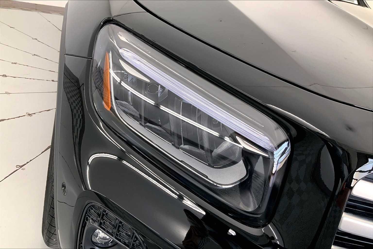 New 2026 Night Black Mercedes-Benz GLB 250 image 21