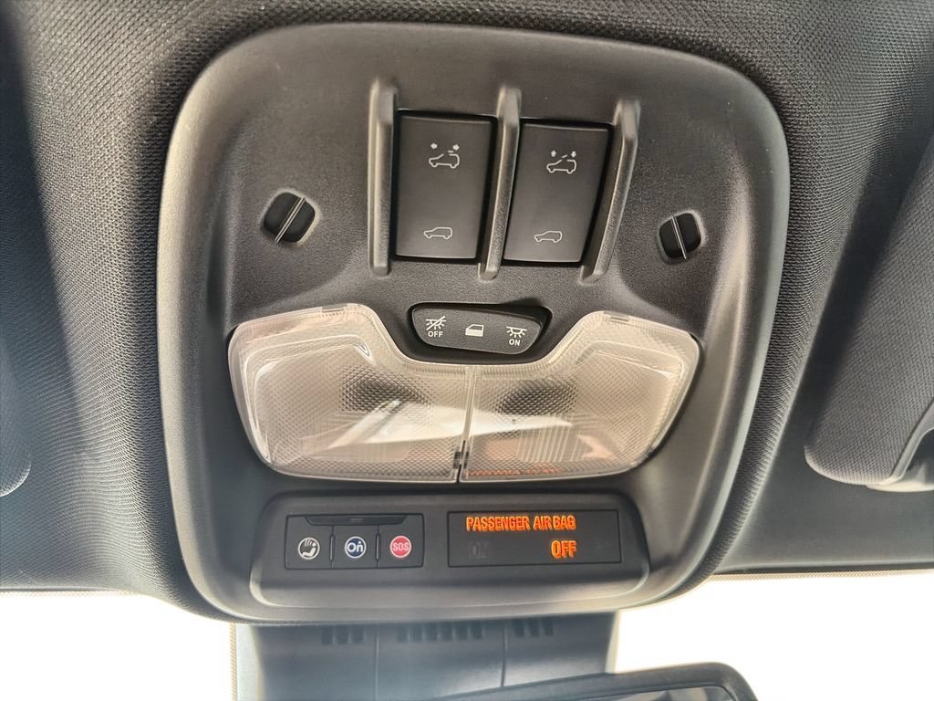 Used 2024 Summit White Chevrolet ZR2 image 19