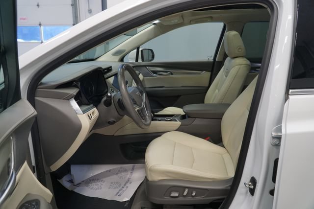 Certified Used 2023 Crystal White Tricoat Cadillac Premium Luxury image 16