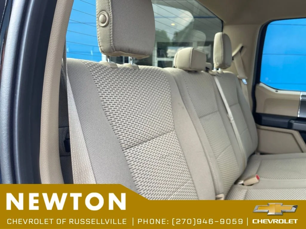 Used 2018 Shadow Black Ford XLT image 24