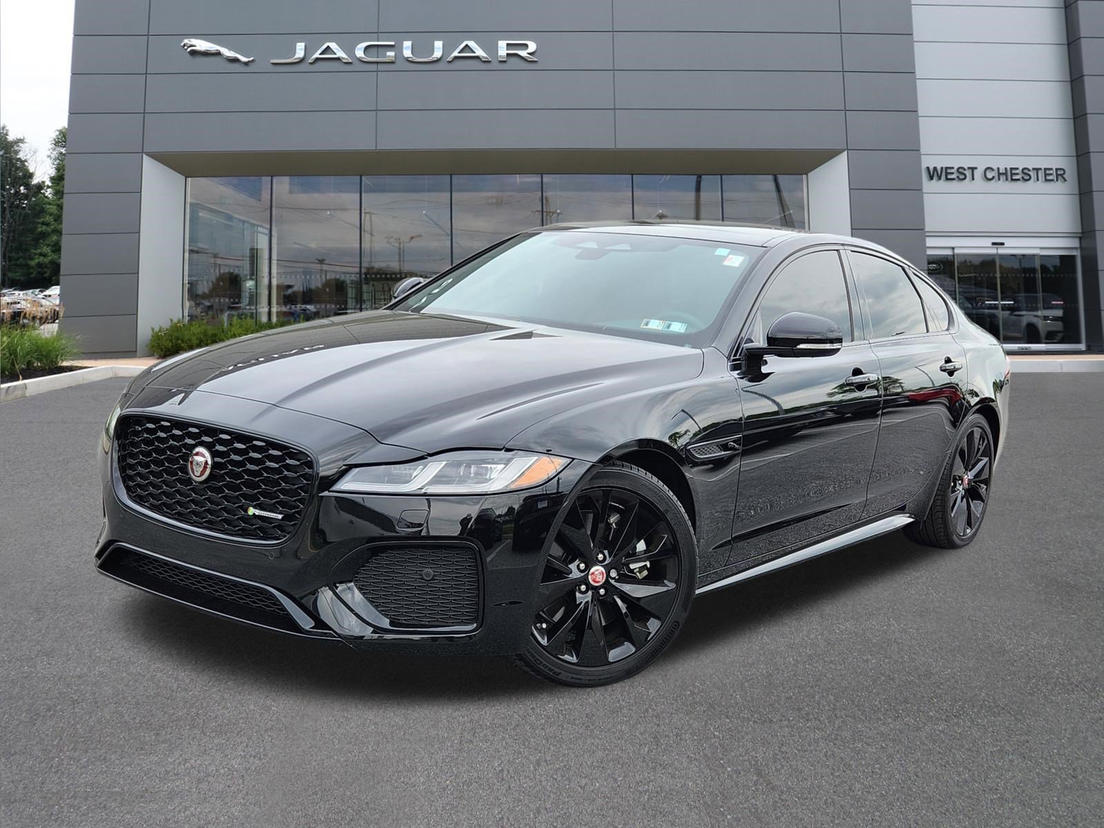 2022 Jaguar XF P300 R-Dynamic SE's photo