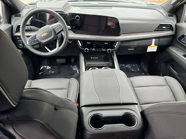 2026 Chevrolet Suburban Premier - Photo 13