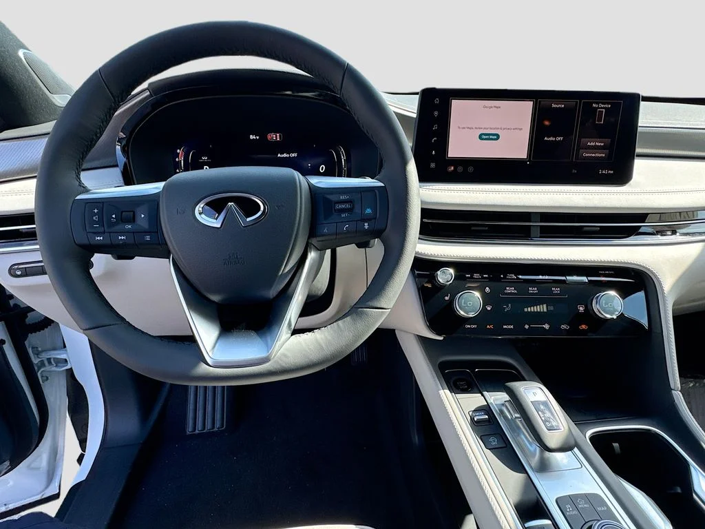New 2027 RADIANT WHITE INFINITI Luxe AWD image 11