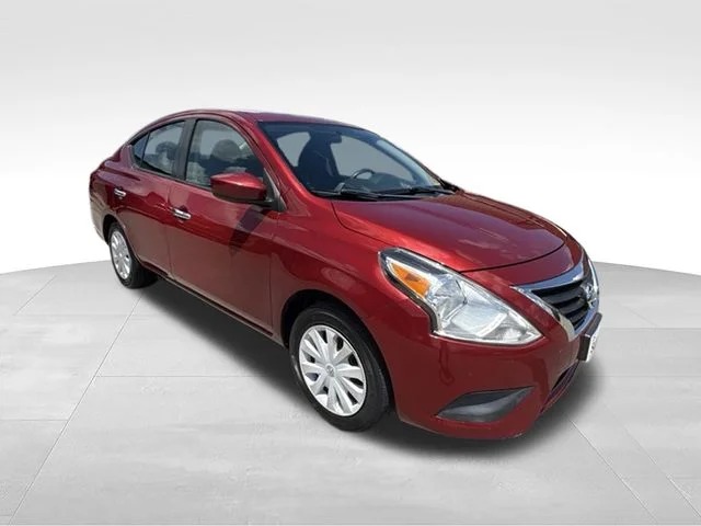 Used 2019 Red Nissan 1.6 SV image 1
