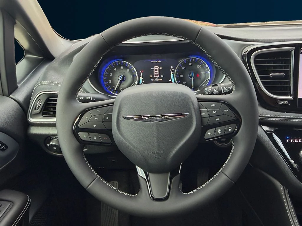 New 2026 White Chrysler Limited image 13