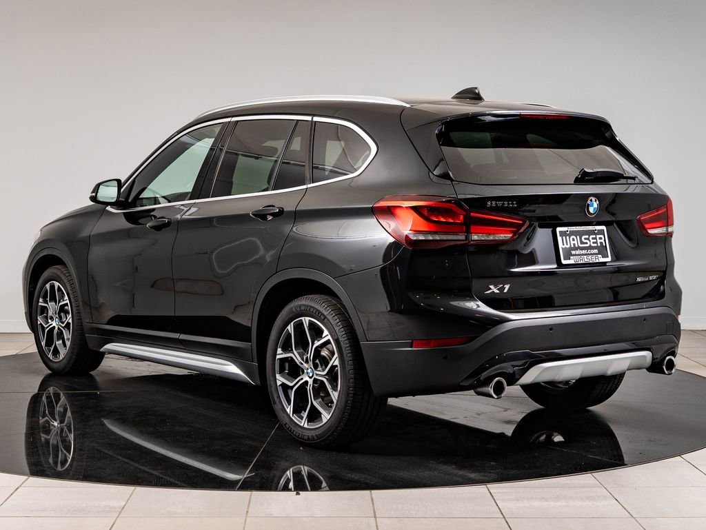 Used 2021 Black Sapphire Metallic BMW sDrive28i image 6