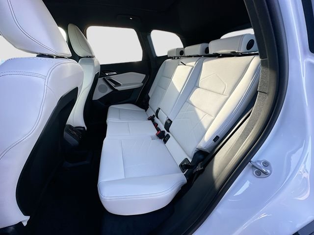 New 2026 White BMW xDrive28i image 19