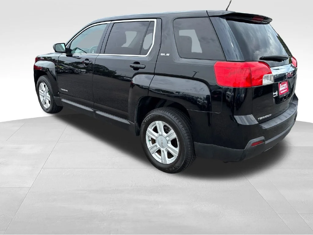 Used 2015 Black GMC SLE-1 image 3