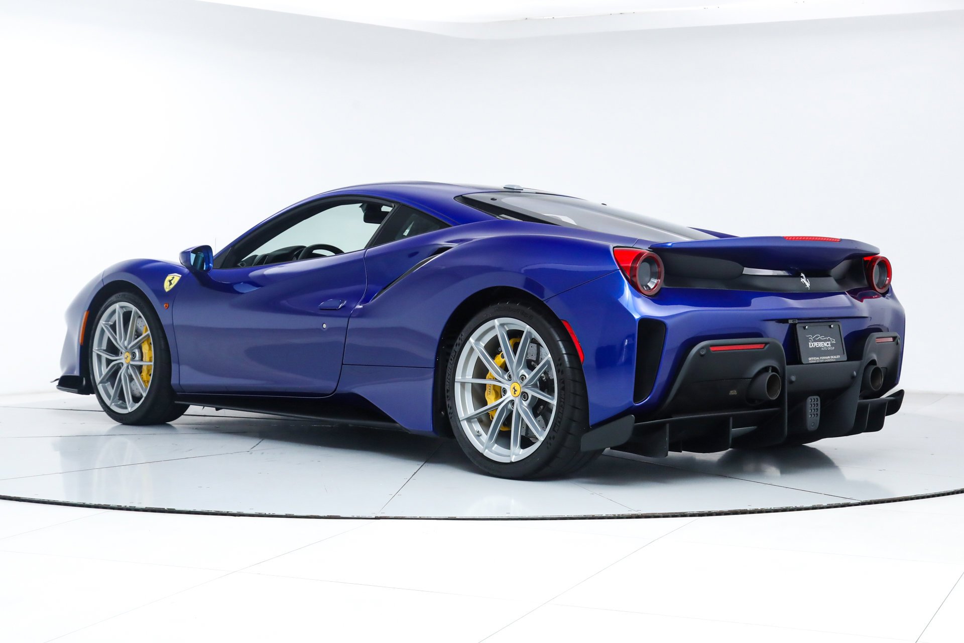 Used 2020 Blue Ferrari  image 7