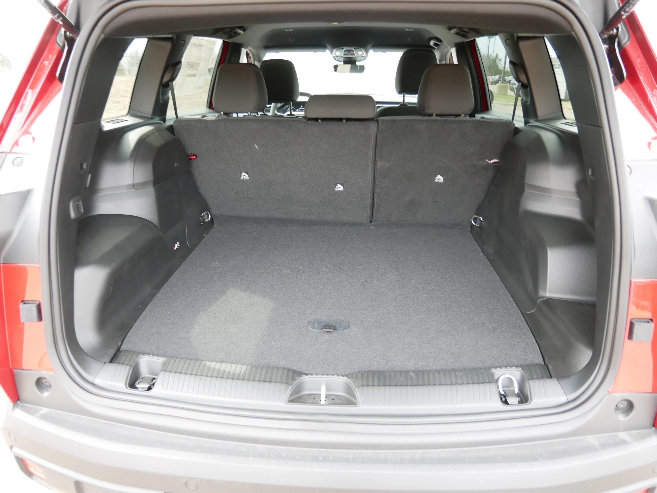 New 2026 Red Hot Pearl-Coat Exterior Paint Jeep Laredo image 6