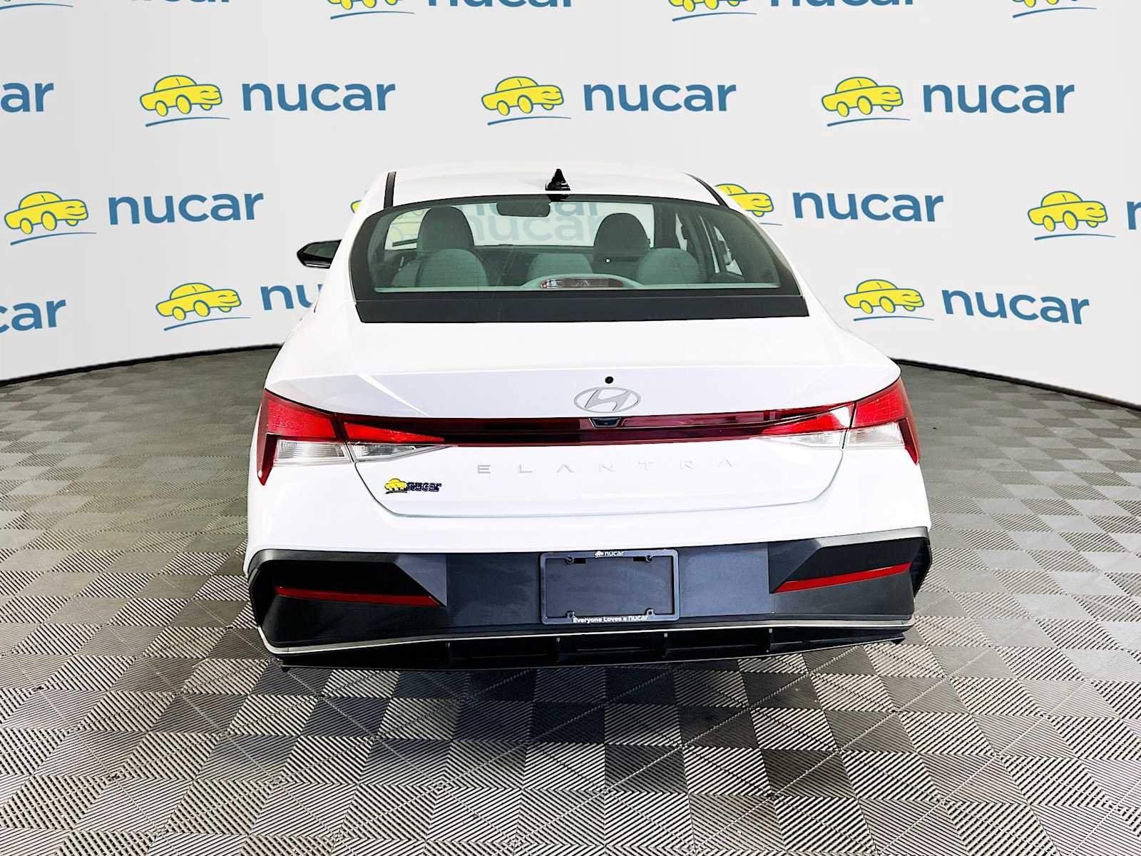 Used 2025 Serenity White Hyundai SE image 6