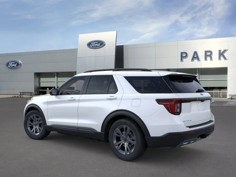 New 2026 Star White Metallic Tri-Coat Ford Active image 4