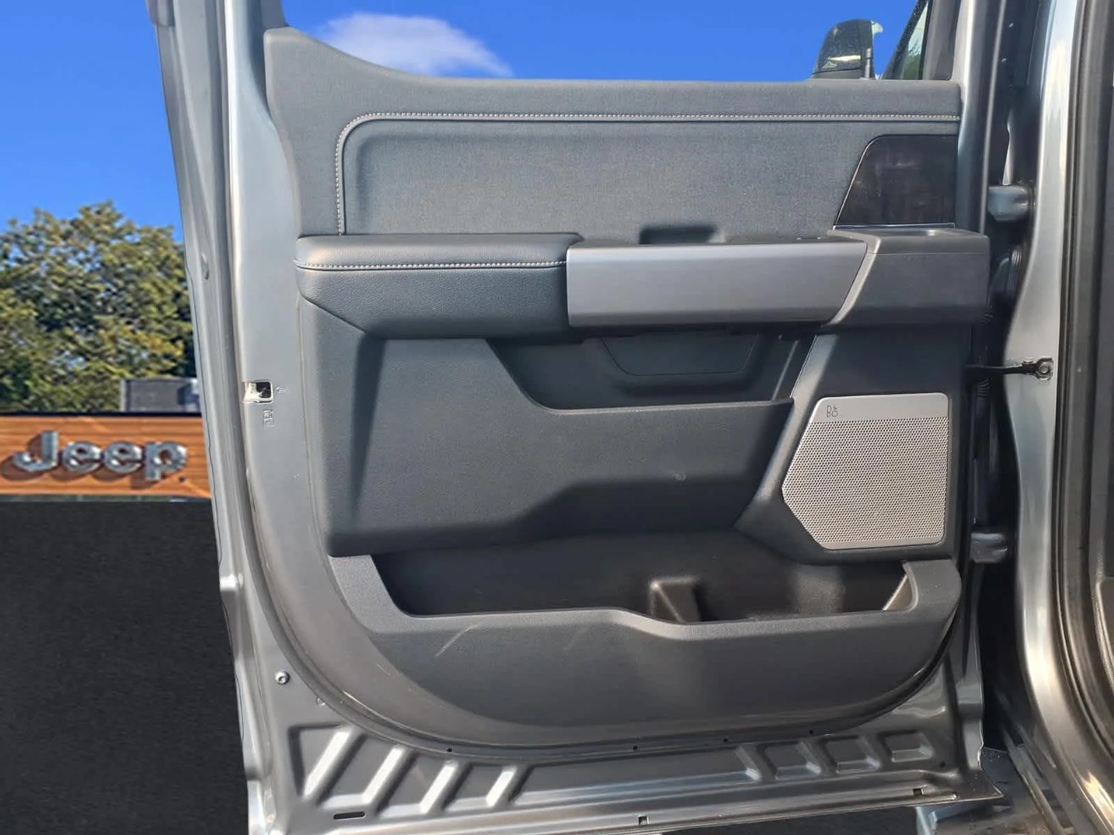 Used 2024 Carbonized Gray Ford LARIAT image 27