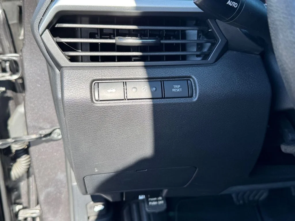 Used 2023 Gray Nissan 2.5 SV image 18