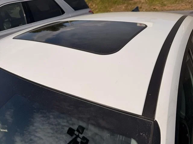 Used 2024 White Hyundai SEL image 21