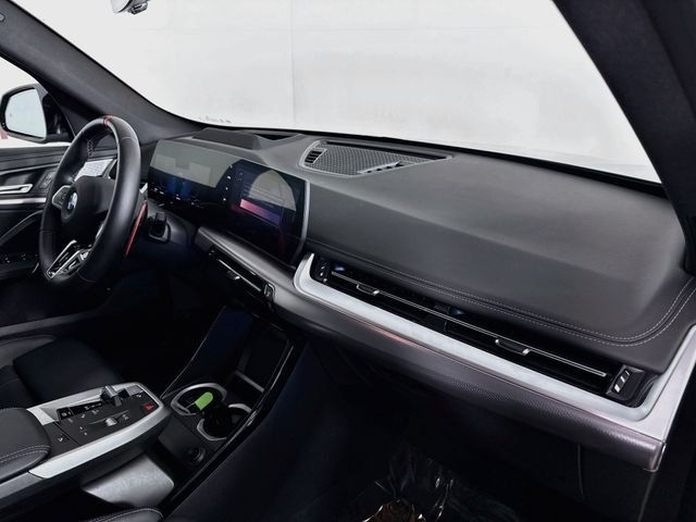 Used 2025 Blue BMW M35i image 30