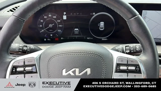 Used 2024 White Kia SX X-Line image 14