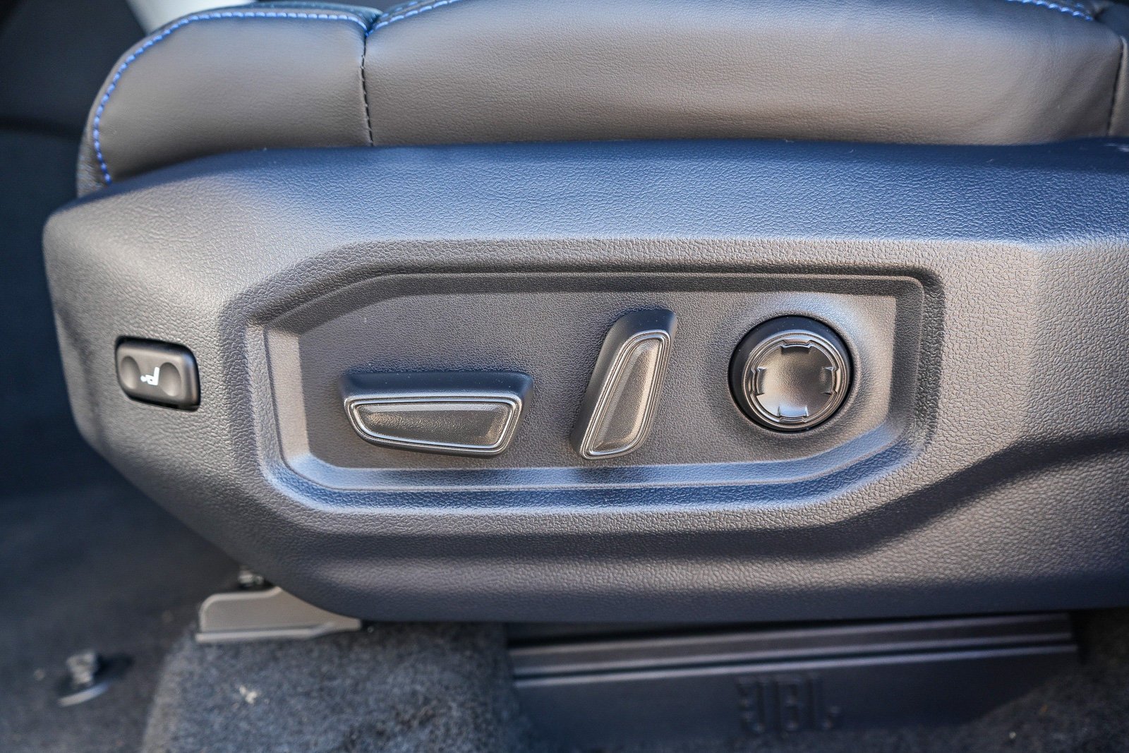 2026 Toyota Sequoia Platinum - Photo 28