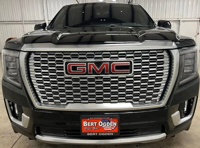 Used 2024 Black GMC Denali image 2
