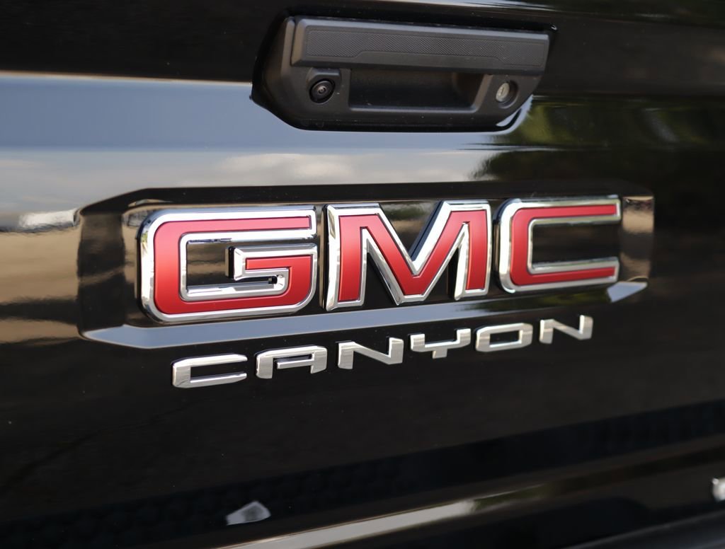 New 2026 Onyx Black GMC Elevation image 34