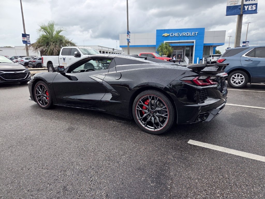 2025 Chevrolet Corvette 2LT - Photo 9
