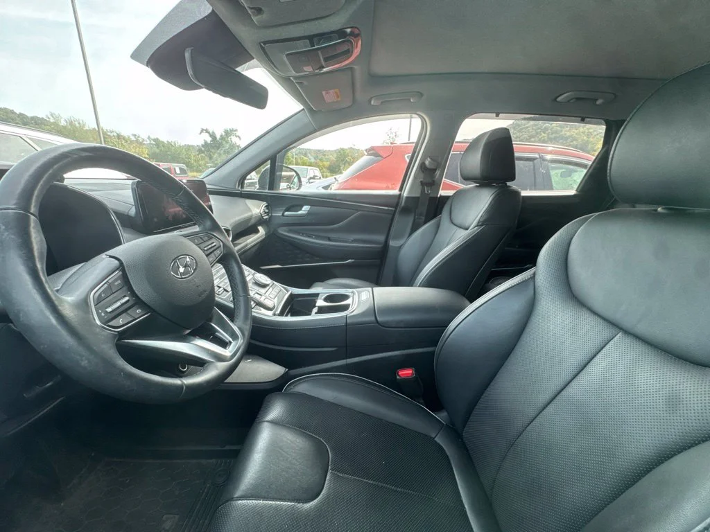 Used 2023 Black Hyundai Limited image 8