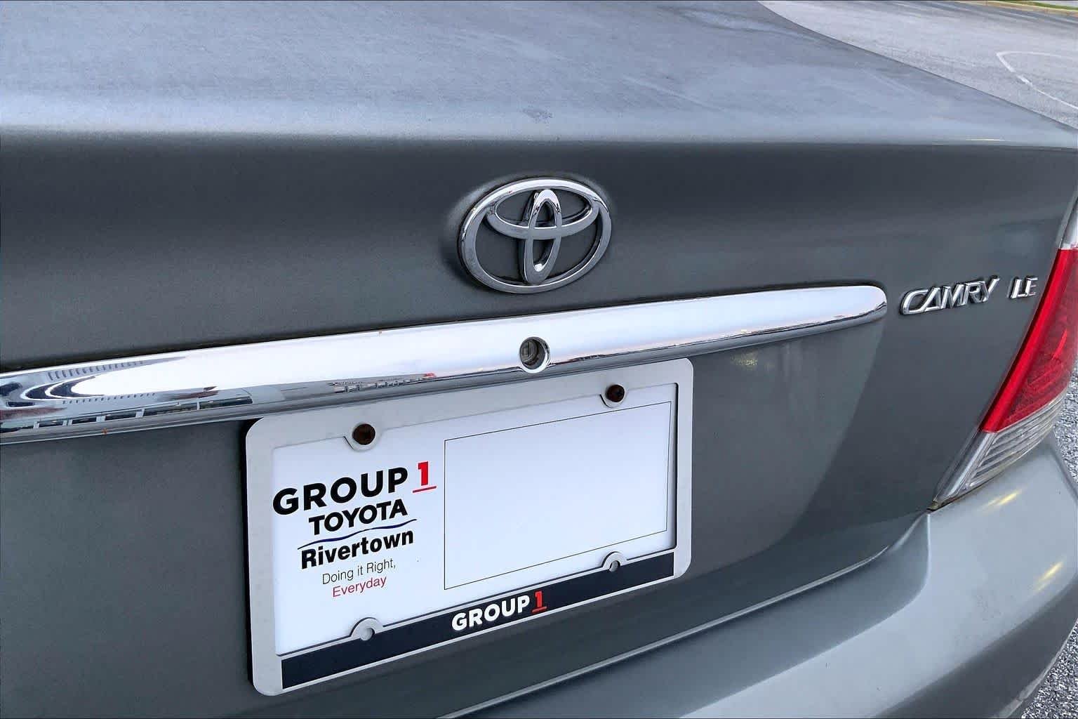 Used 2005 Phantom Gray Pearl Toyota STD image 8