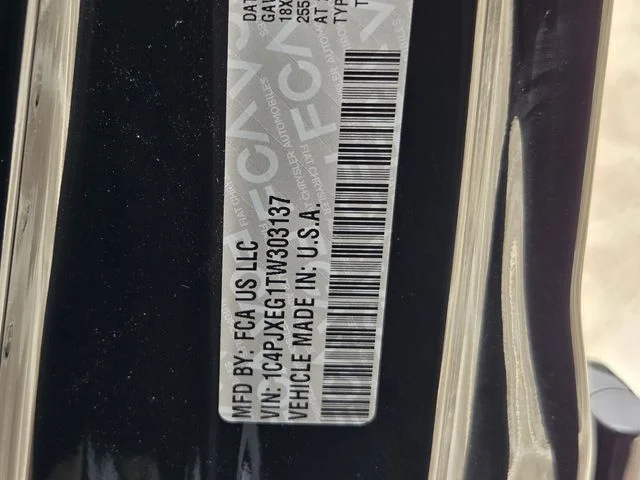 New 2026 Black Clear-Coat Exterior Paint Jeep Sahara image 37