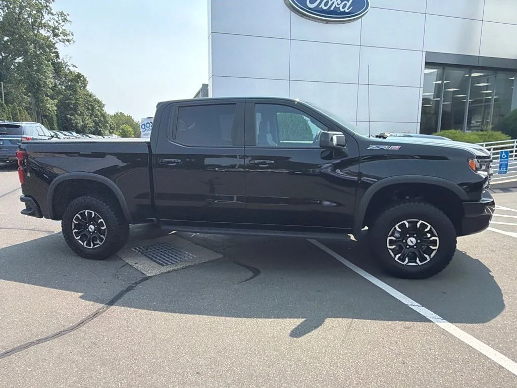 Used 2025 Black Chevrolet ZR2 image 8