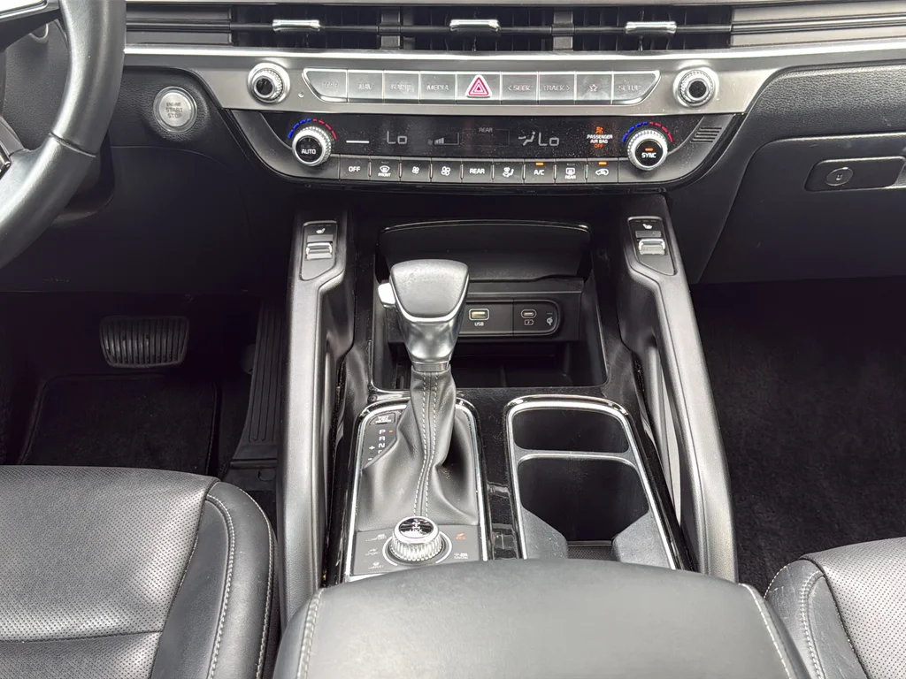 Certified Used 2025 Gray Kia S image 32