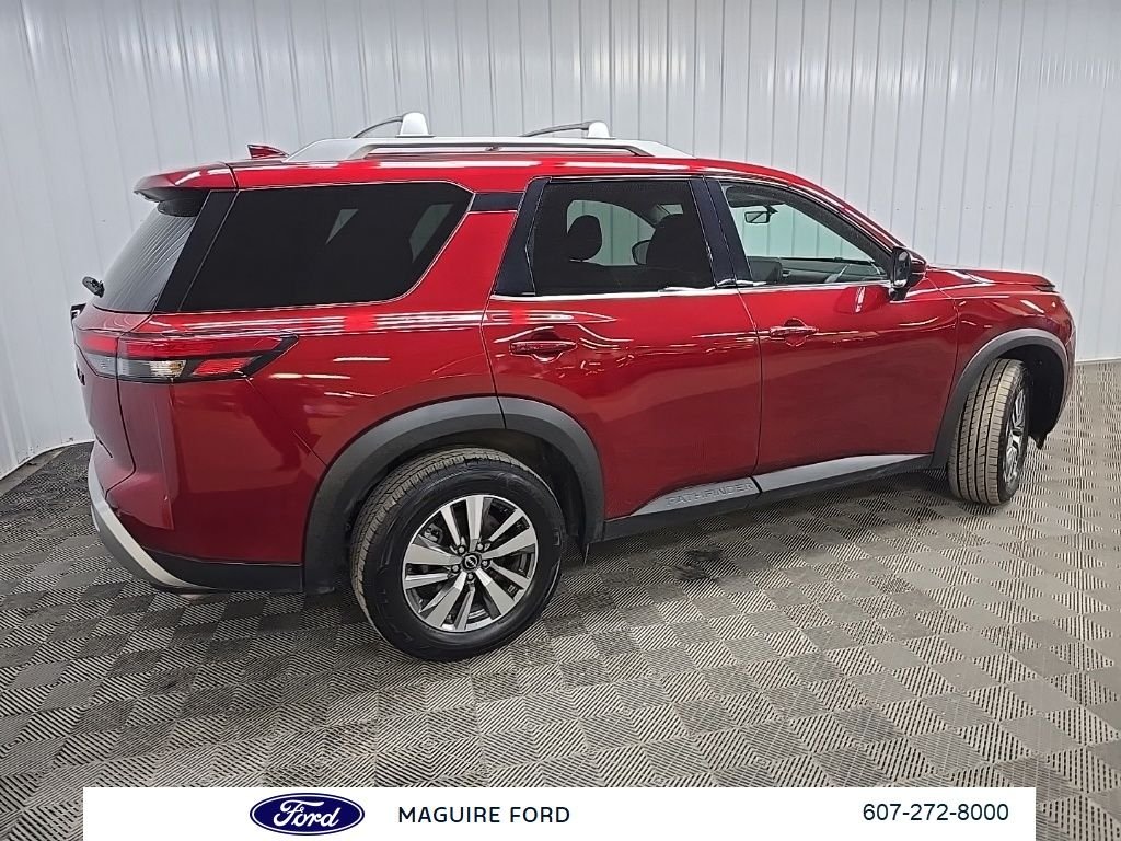 Used 2023 Red Nissan SL image 3