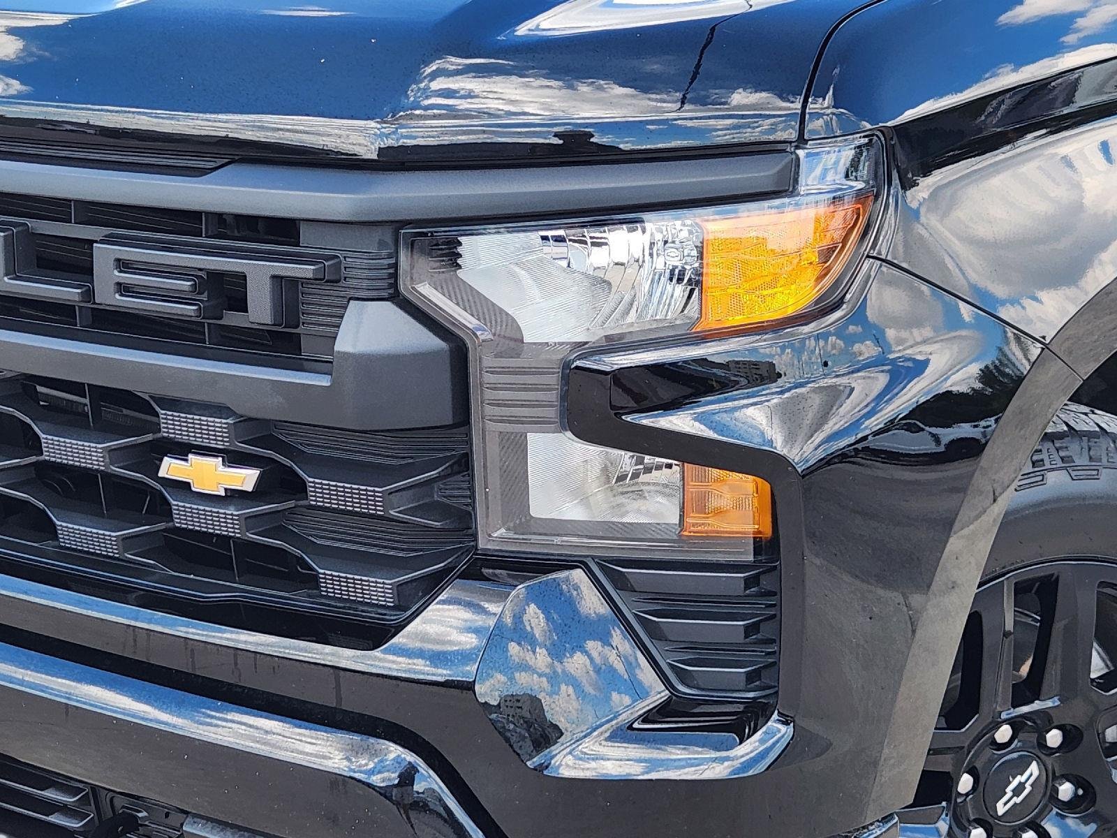 Certified Used 2023 BLACK Chevrolet Custom image 6