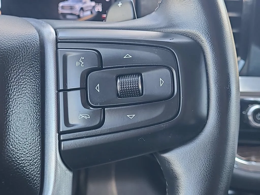 Used 2024 Dynamic Blue Metallic GMC Elevation image 20