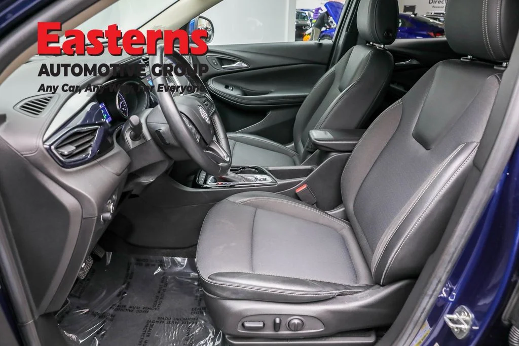 Used 2023 Blue Buick Preferred image 14