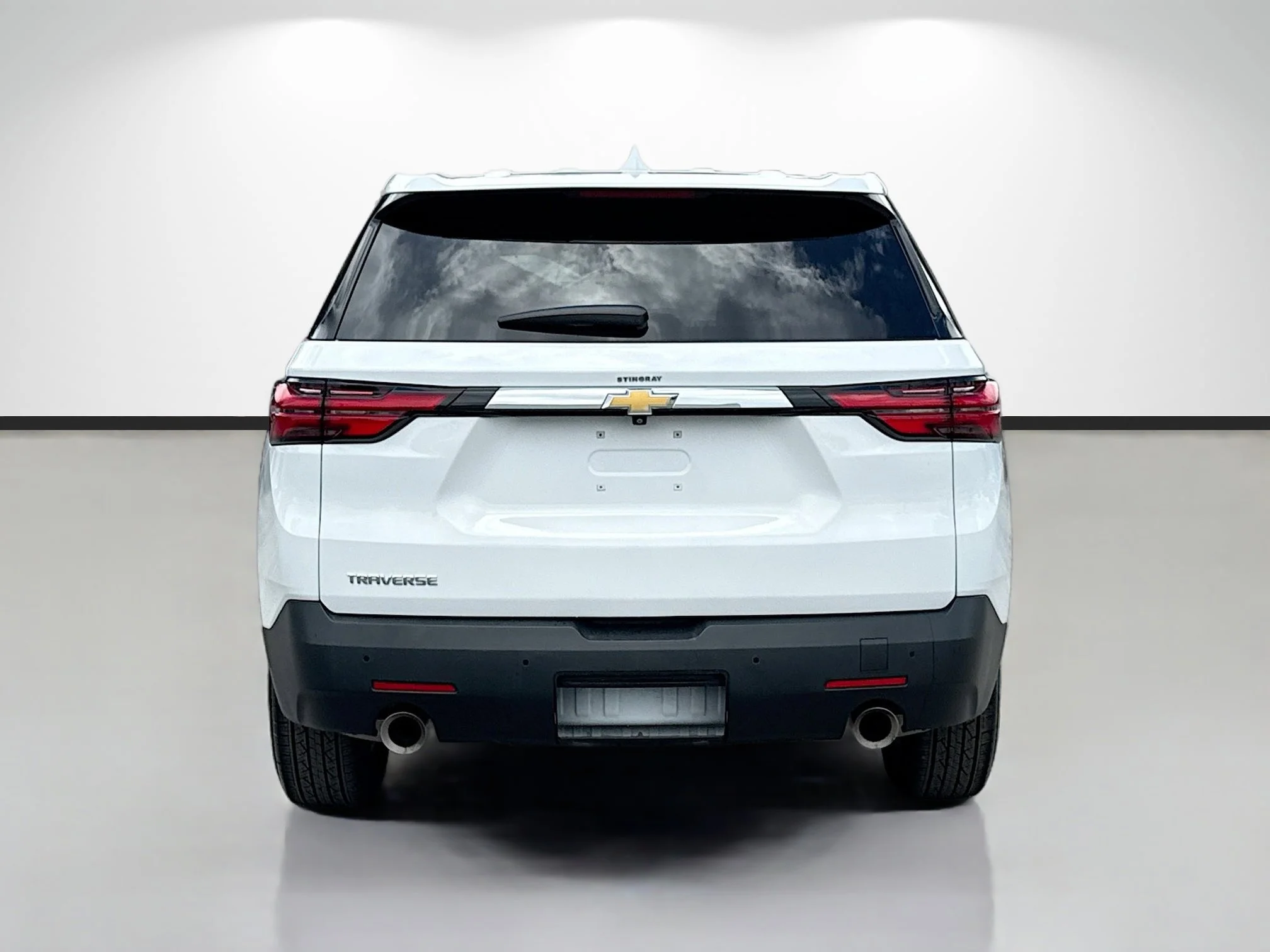 Used 2022 Summit White Chevrolet LS image 4