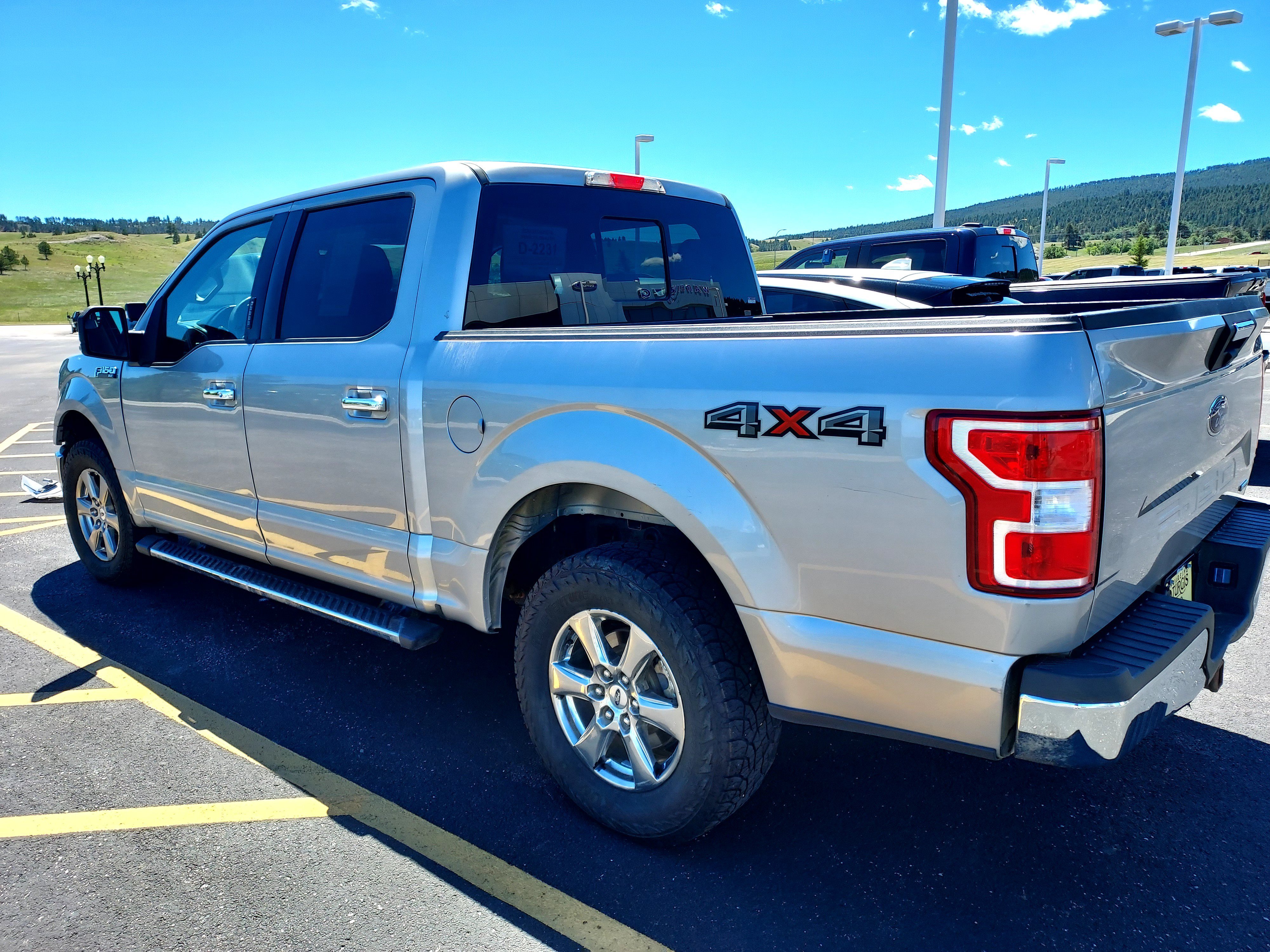 Used 2020 Silver Ford XLT image 5