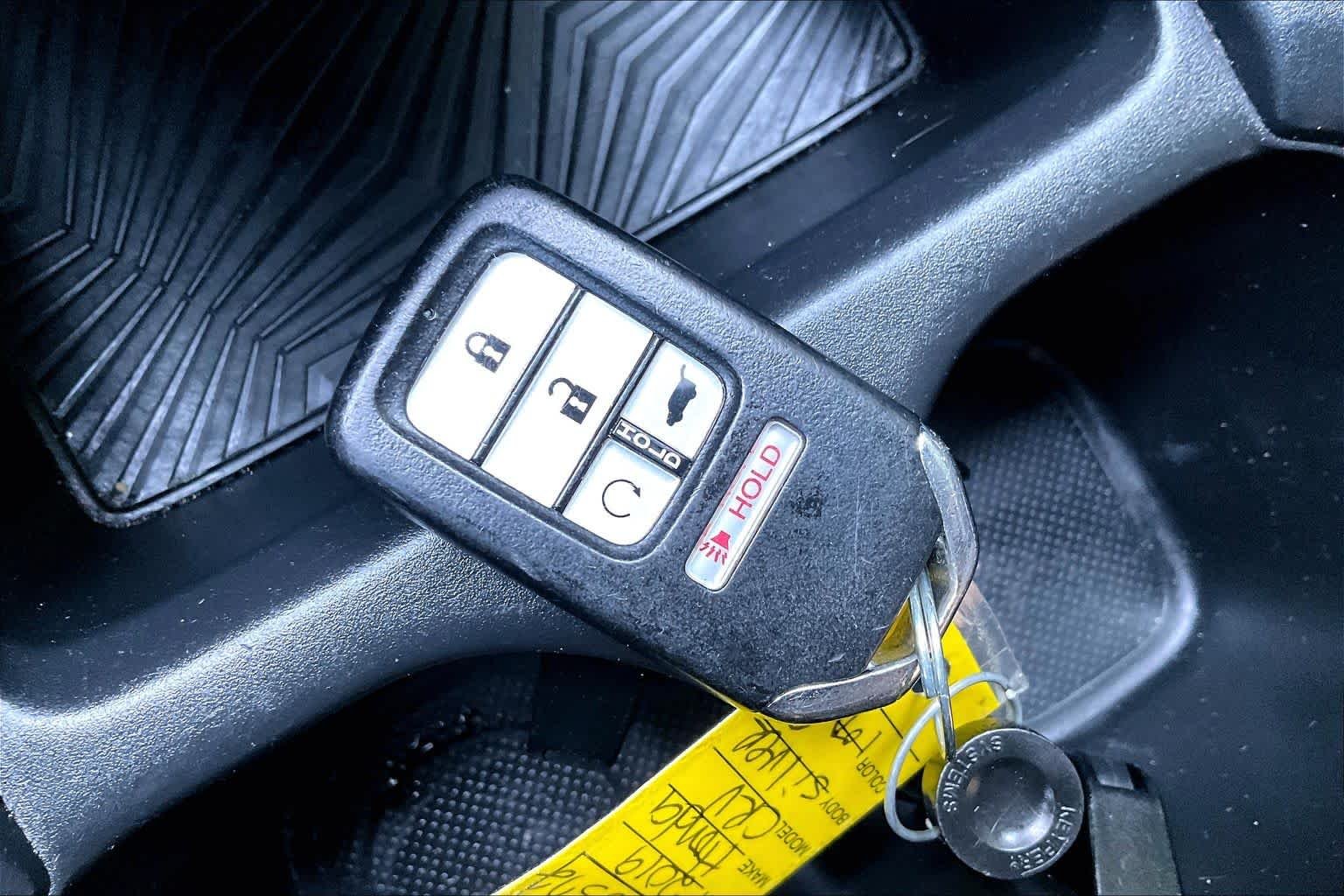 Used 2019 Lunar Silver Metallic Honda EX-L image 15