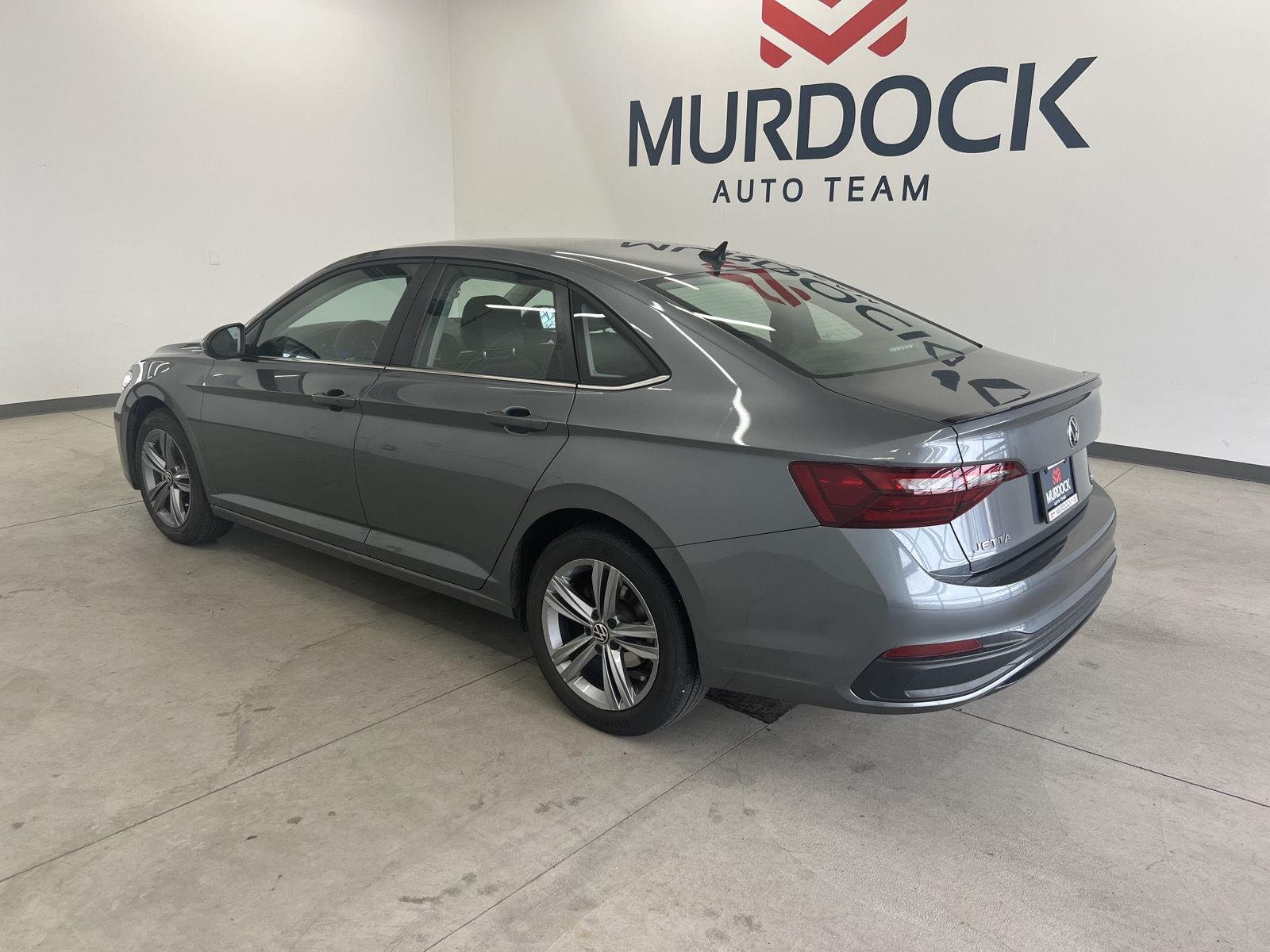 Used 2024 Platinum Gray Metallic Volkswagen SE image 2